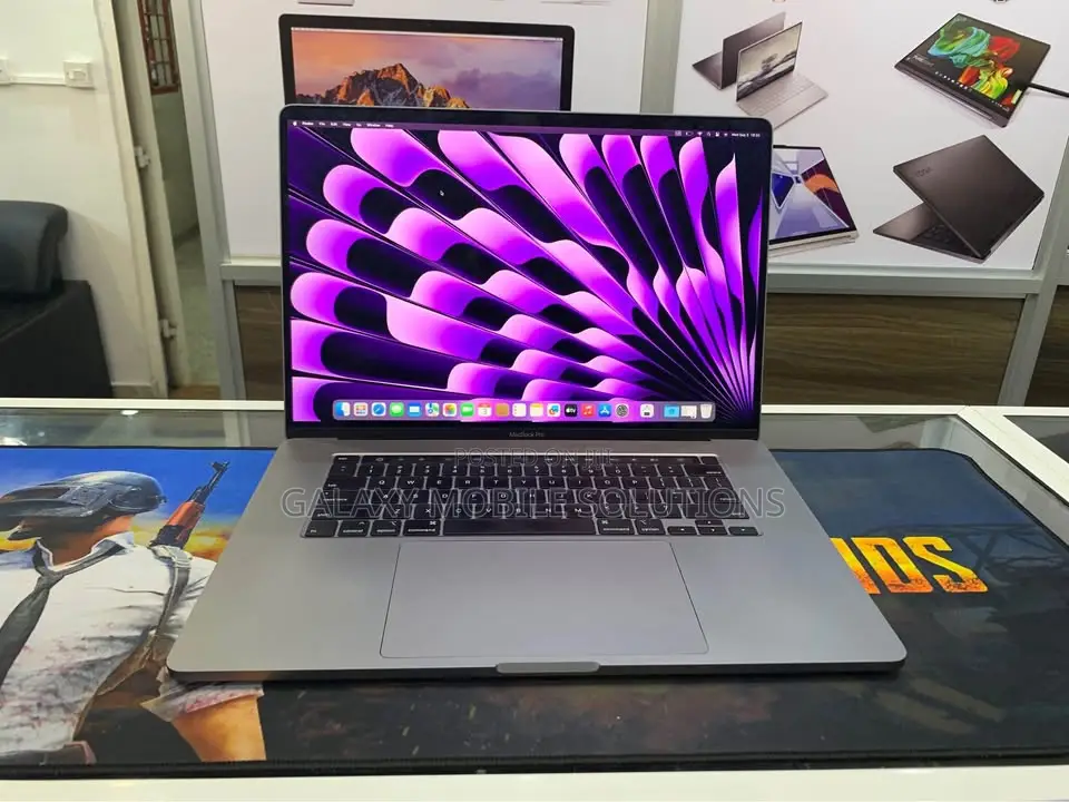 Laptop Apple MacBook Pro 2019 16GB Intel Core i7 SSD 1T