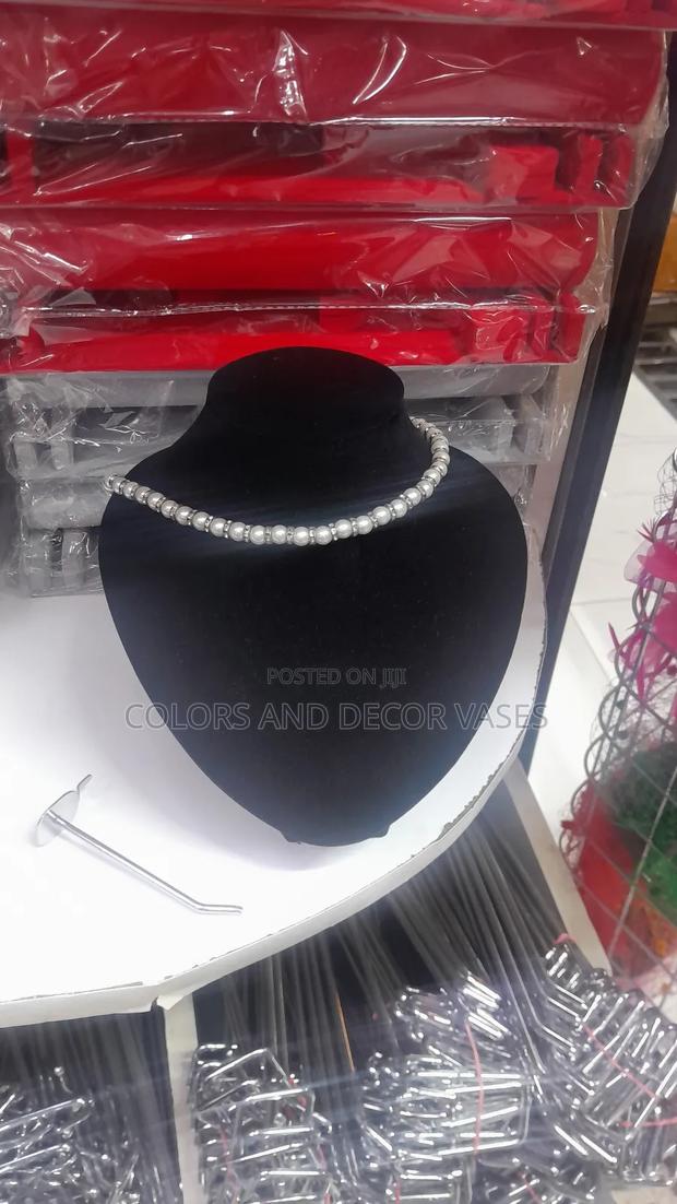 Black Necklace Holder Small - thumbnail 3