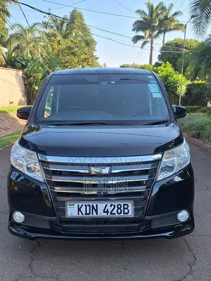 Toyota Noah 2.0 FWD (8 Seater) 2016 Black