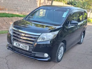 Toyota Noah 2.0 FWD (8 Seater) 2016 Black