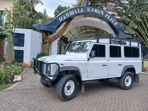 Land Rover Defender 2014 White