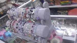 Gray Bangle Holder Dispay
