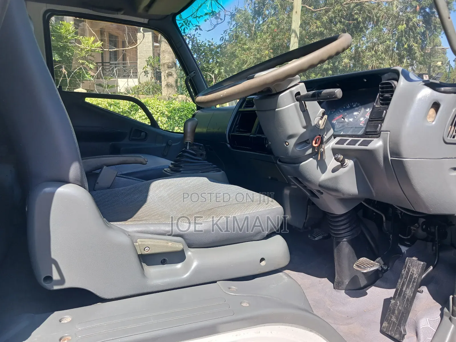 Mitsubishi Fuso 2018 White