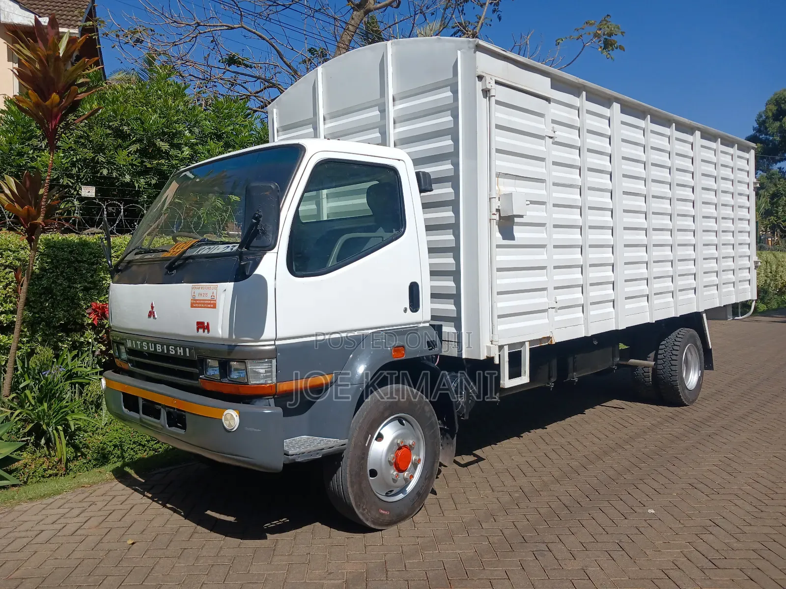 Mitsubishi Fuso 2018 White