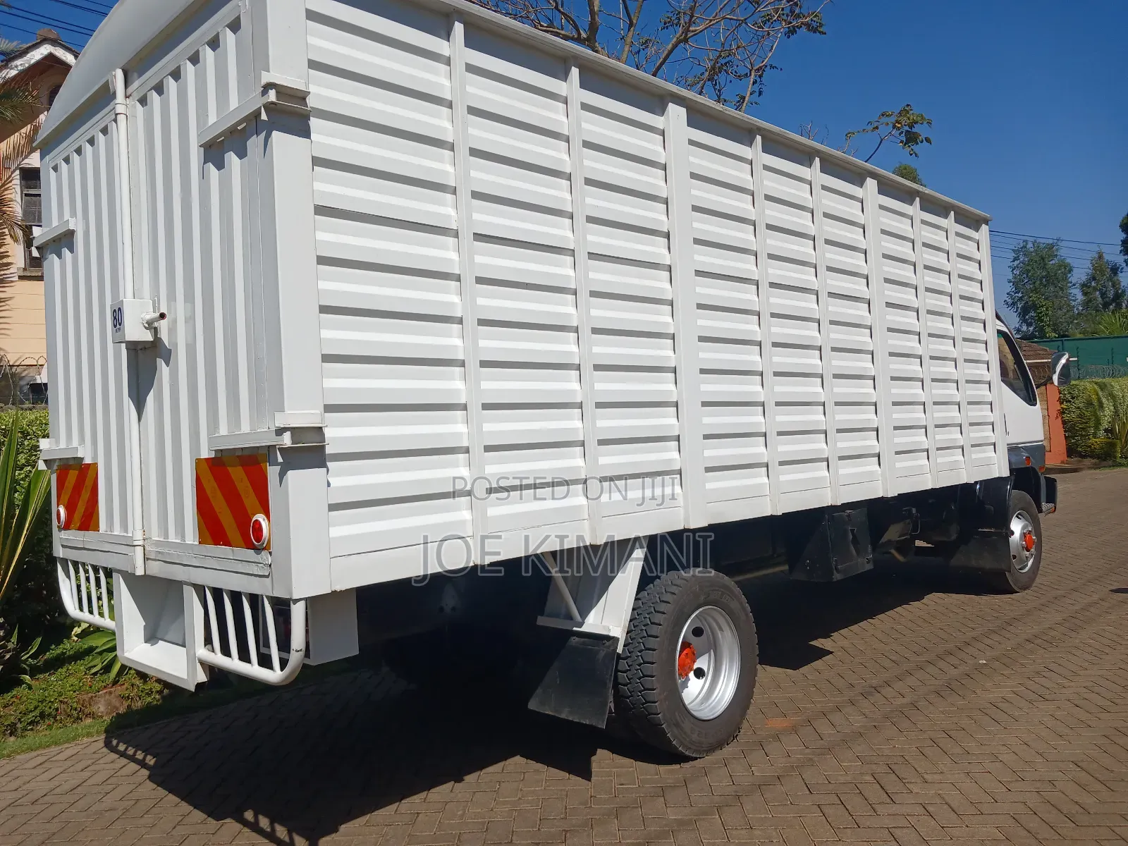 Mitsubishi Fuso 2018 White