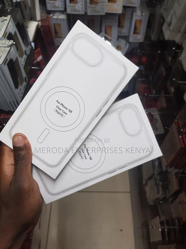 iPhone 16e Clear Magsafe Cases - main view
