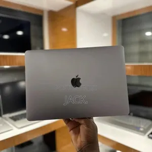 Laptop Apple MacBook Pro 2019 16GB Intel Core I7 SSD 1T