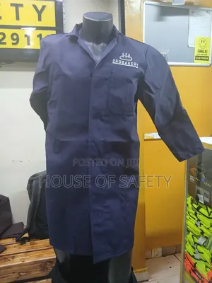 Dust Coats With Long Sleeves for Am Protection