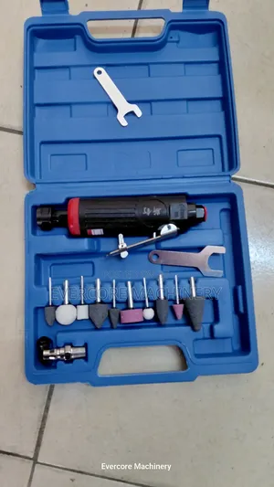 Heavy Duty Pneumatic Tyre Grander Machine Best Quality With Accessory.