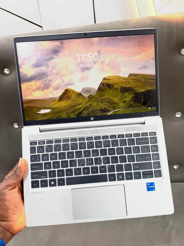 Laptop HP ProBook 440 G8 16GB Intel Core I7 SSD 512GB - thumbnail 2