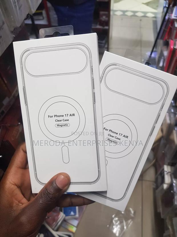 iPhone 17 Air Magsafe Clear Case - main view