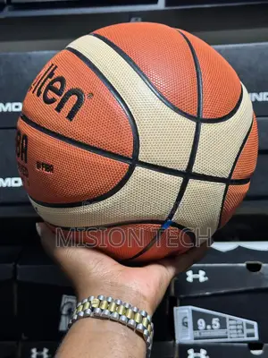 *Molten Basketball Balls* Model: Gg7x