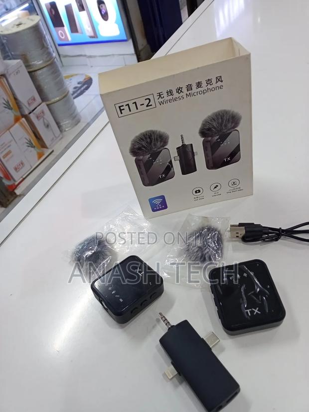 F11-2 Wireless Lavalier Microphone Dual Mic 3-in-1