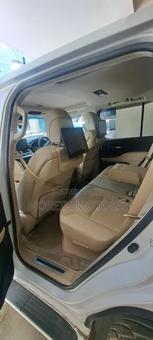 New Toyota Land Cruiser 2024 White