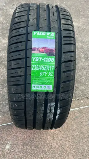235/45r17  Yusta Tyre