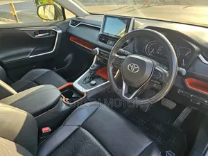 Toyota RAV4 2020 Green