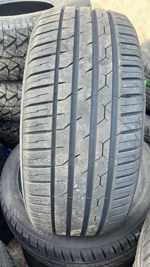 235/50r18 Yusta Tyre