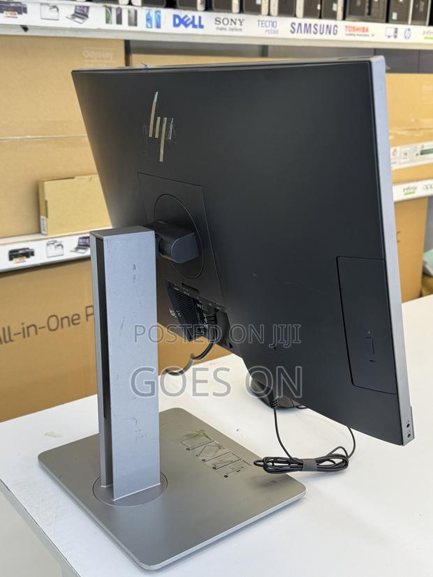 Desktop Computer HP EliteDesk 800 G4 8GB Intel Core I5 SSD 256GB - thumbnail 3