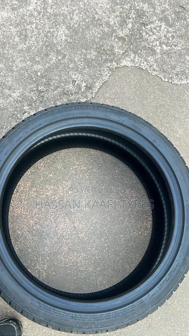 225/40r18 Yusta Tyre - thumbnail 3