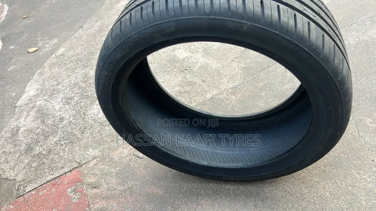215/40r17 Yusta Tyre