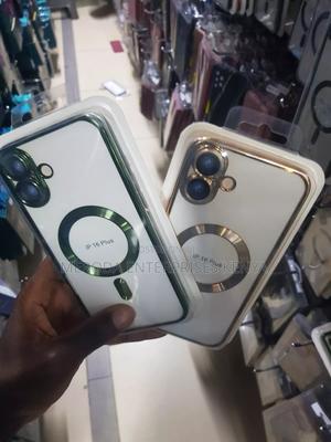 iPhone 16 Plus Coloured Magsafe Clear Cases - thumbnail 2