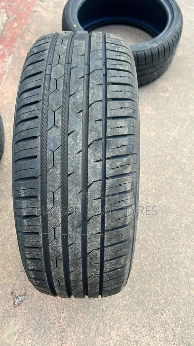 225/55r18 Yusta Tyre - thumbnail 3