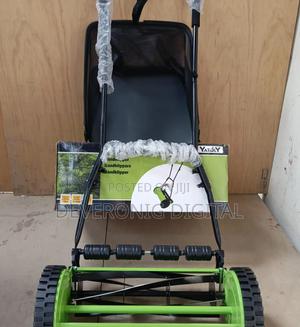 Manual Lawn Mower - main view