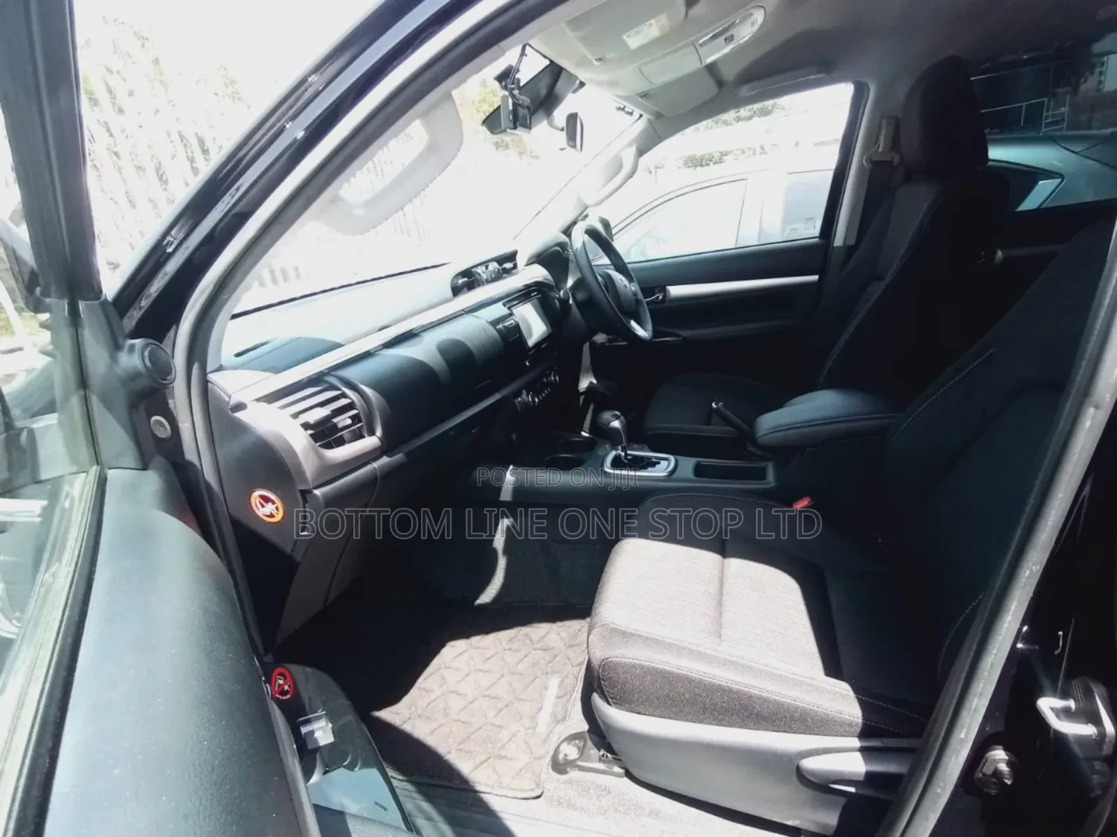 Toyota Hilux 2.4 Diesel 2020 Black