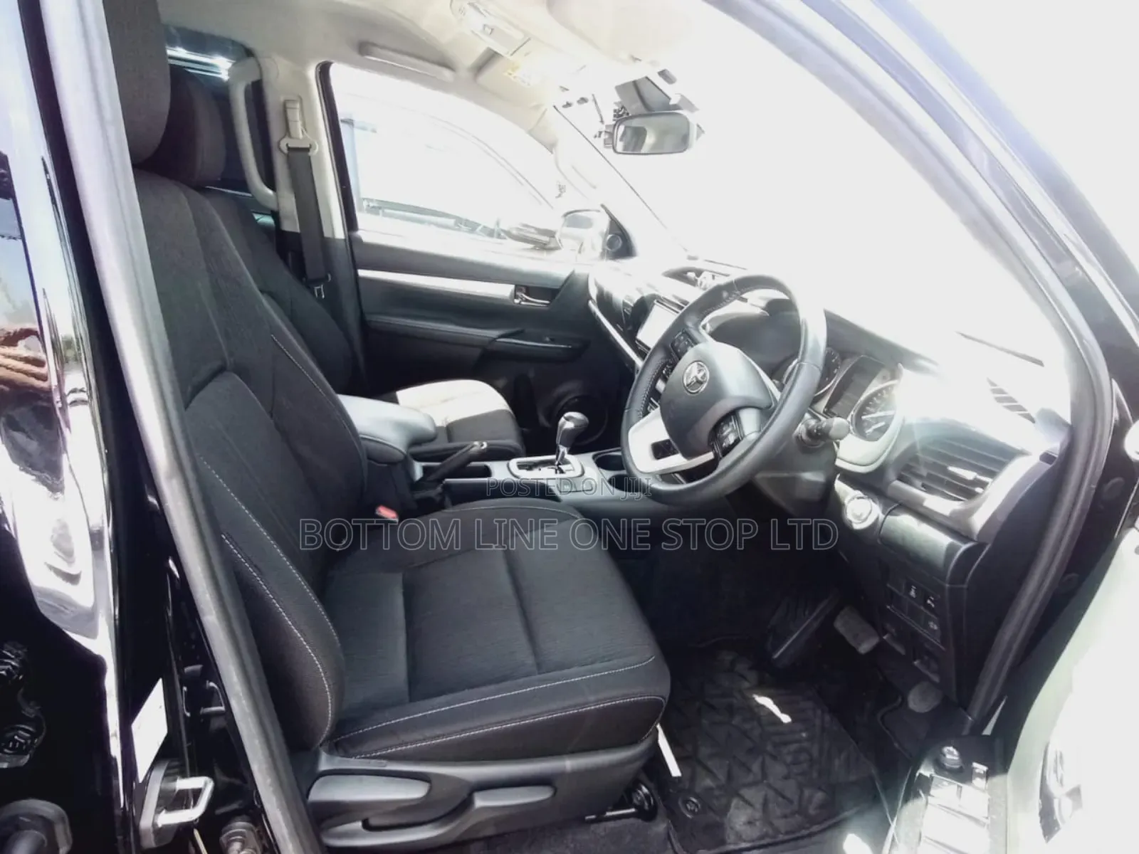 Toyota Hilux 2.4 Diesel 2020 Black