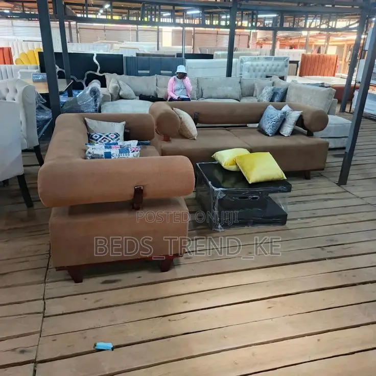 Undisputed Cossy 5 Seater Sofa 3,2