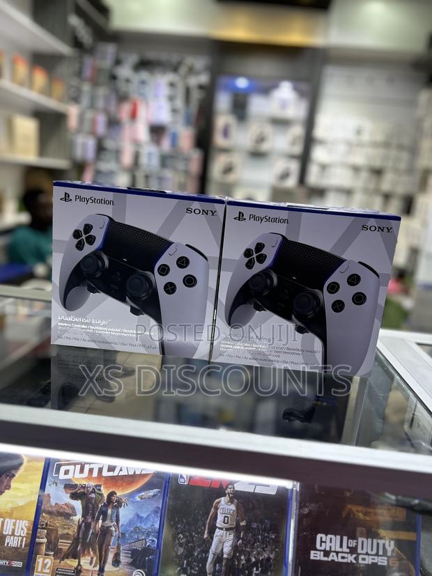 Ps5 Pro Dualsense Edge - main view