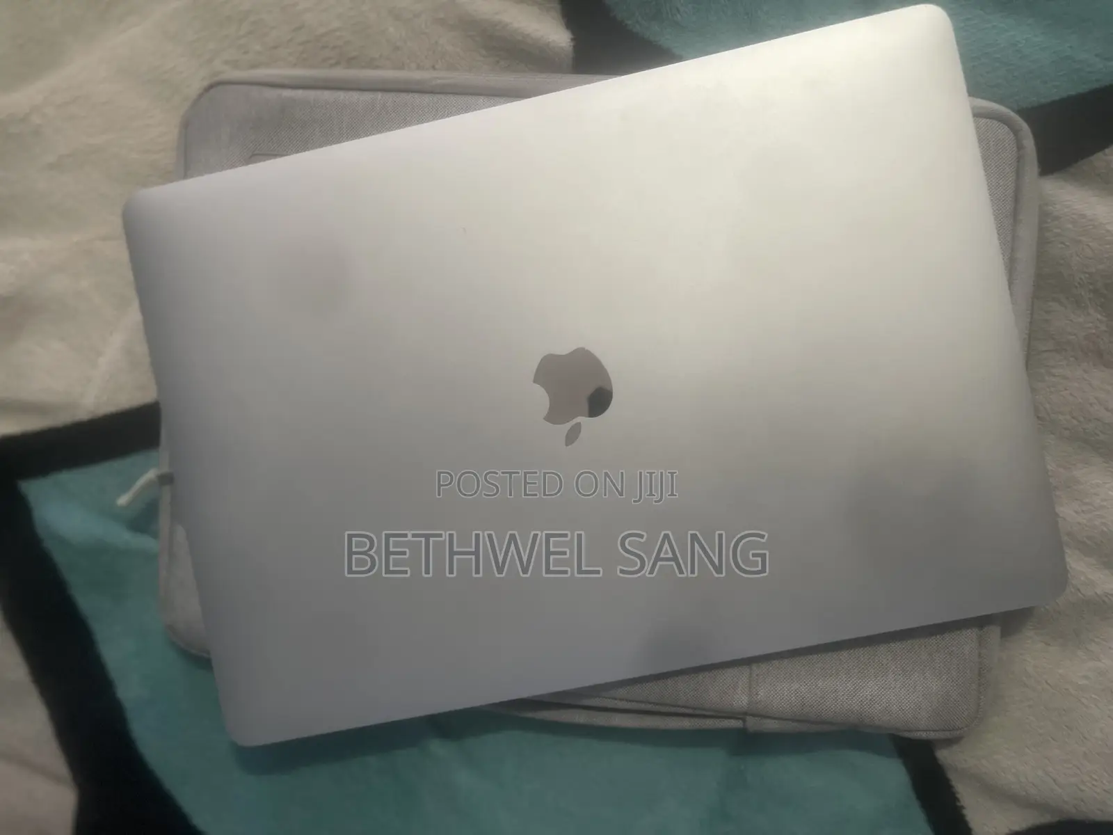 New Laptop Apple MacBook Pro 16GB Intel Core i7 SSD 500GB