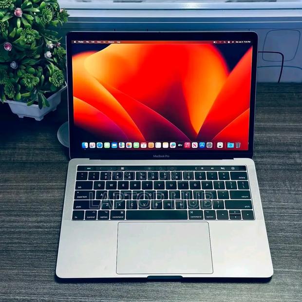 Laptop Apple MacBook Pro 2017 16GB Intel Core I5 SSD 512GB - thumbnail 2