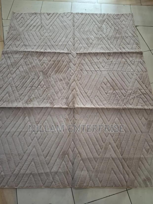 
American Carpets 5x8 - thumbnail 6