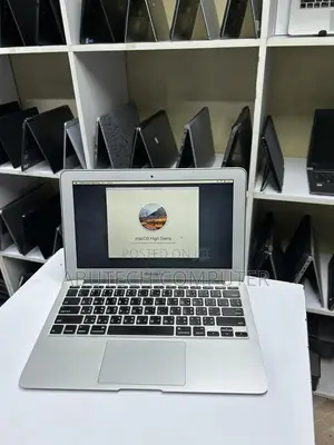 Laptop Apple MacBook Air 4GB Intel Core I5 SSD 128GB