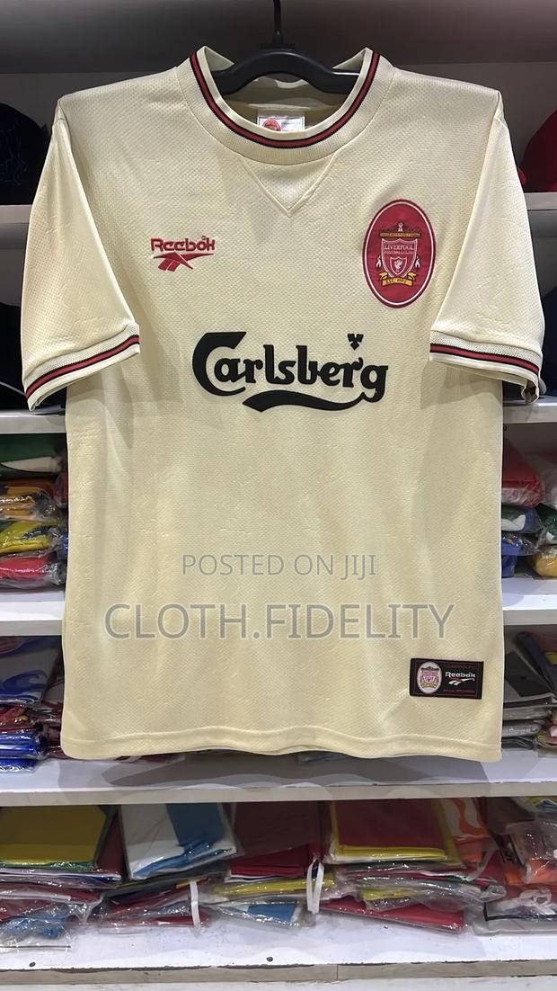 Liverpool 1996/1997 Away Retro Jersey