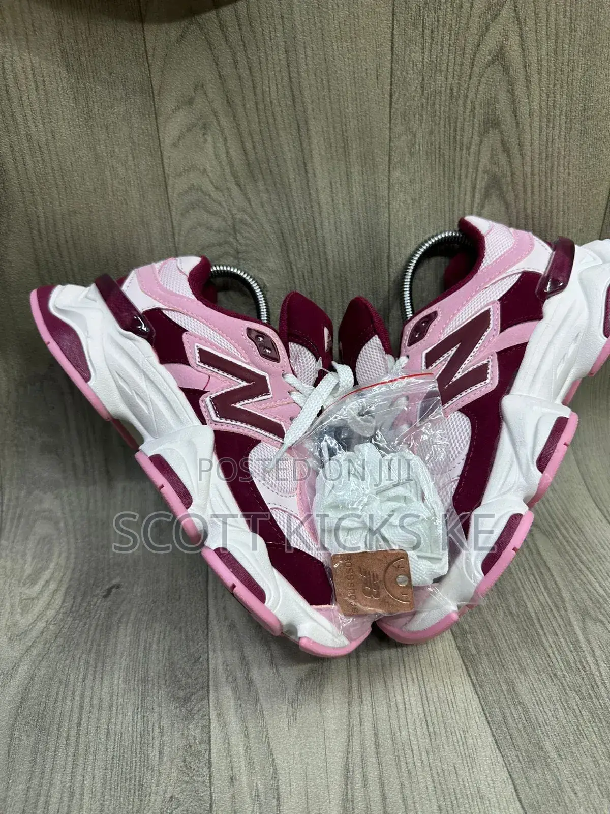 New Balance 9060 Burgundy