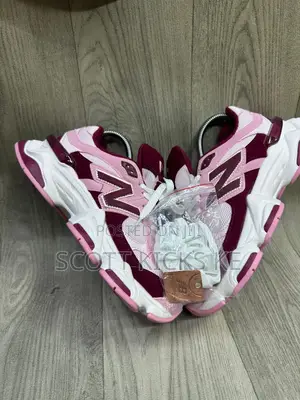 New Balance 9060 Burgundy