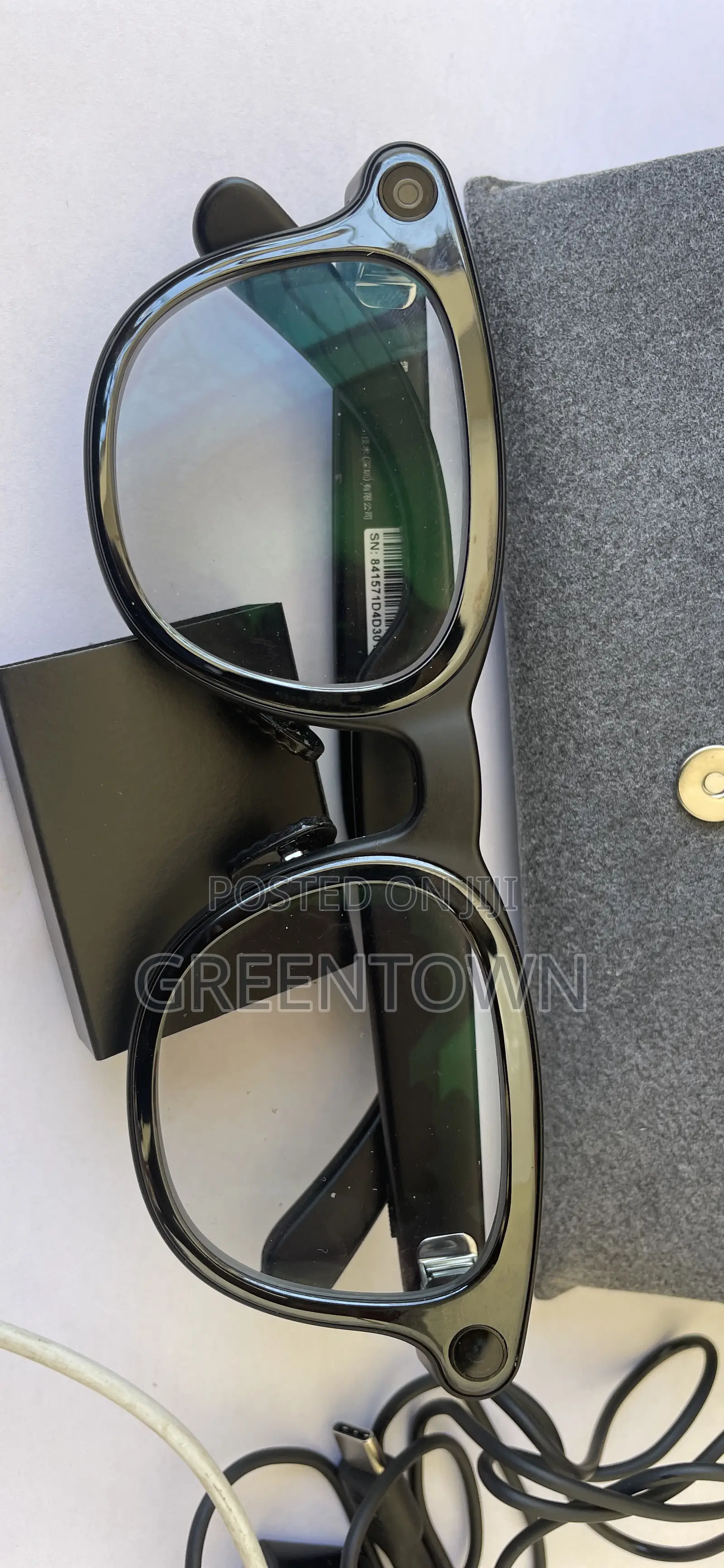 Rayneo V3 Ai Smart Glasses, Which Feature an Integrated Camera and Ai