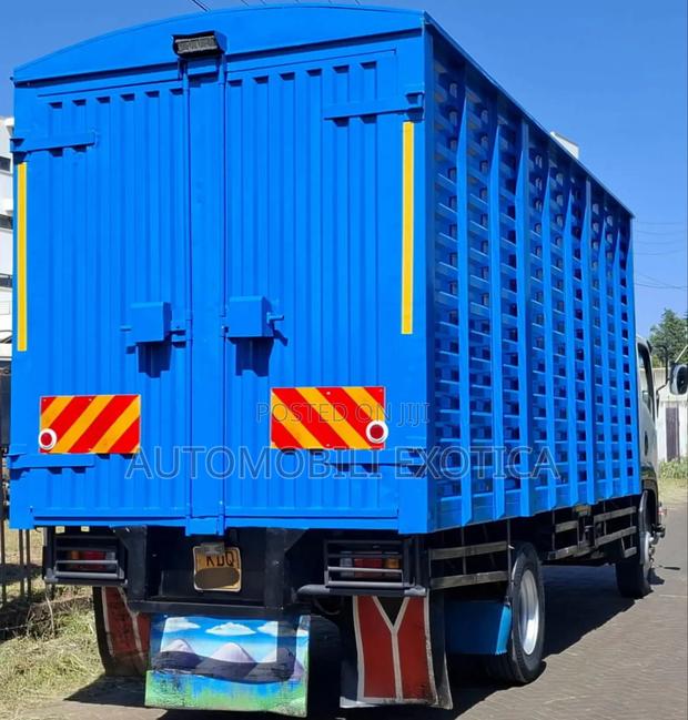 Isuzu FRR Blue Power - thumbnail 2