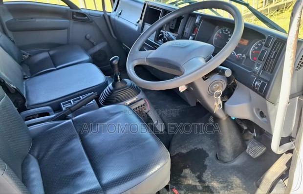 Isuzu FRR Blue Power - thumbnail 4