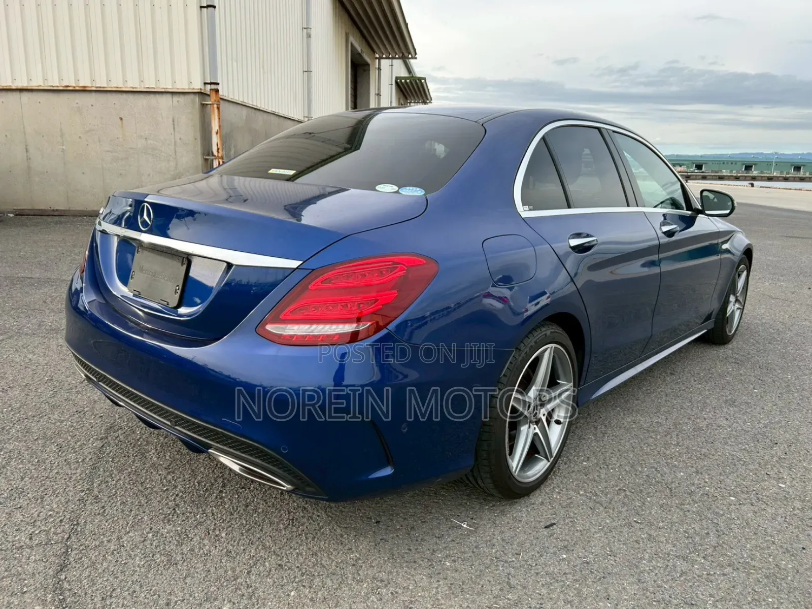 Mercedes-Benz C180 2018 Blue
