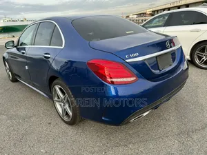 Mercedes-Benz C180 2018 Blue