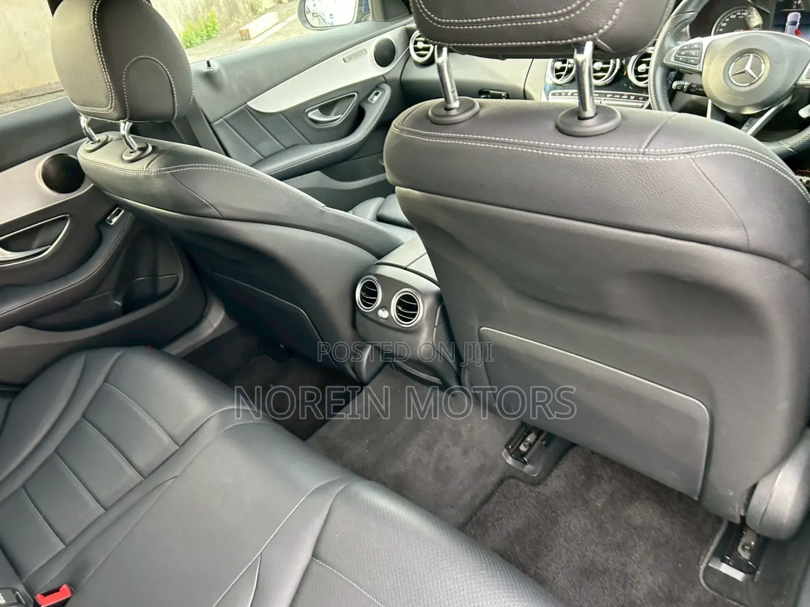 Mercedes-Benz C180 2018 Blue