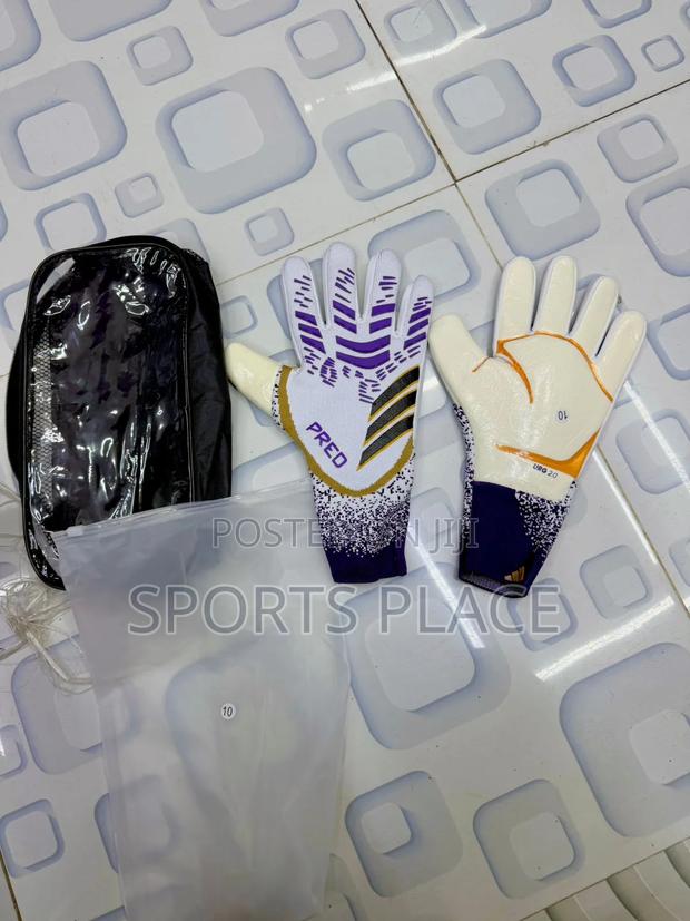 Preds Keeper Hands - Elite Grips Goalkeeper Gloves
