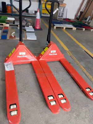 3000kgs Pallet Truck/3 Tonnes Hydraulic Trolley Suppliers in Kenya.