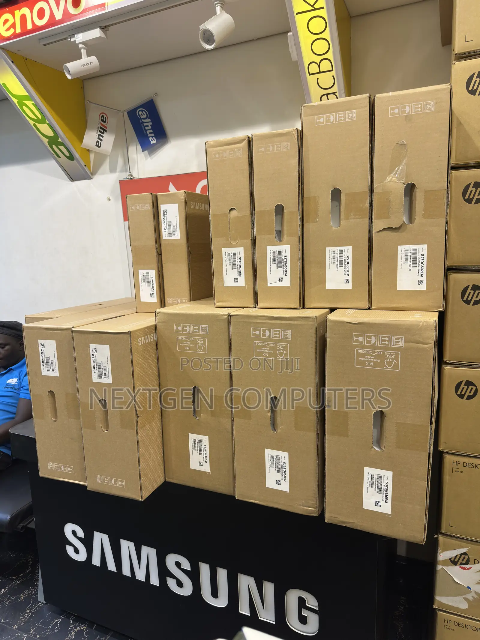 Samsung Odessey G6_ls32bg650em 32” 240hz Qled Curved Gaming Monitor