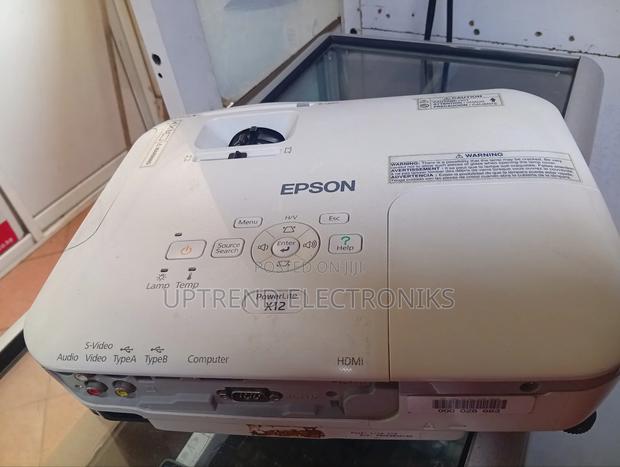 Epson Powerlite X12 – Your Portable Office Home Theater Solution - thumbnail 3