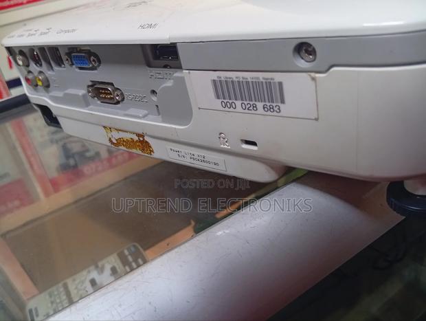 Epson Powerlite X12 – Professional Projection, Effortless Setup - thumbnail 2