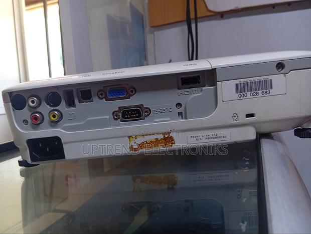 Epson Powerlite X12 – Crisp Xga Projection for Every Room - thumbnail 2